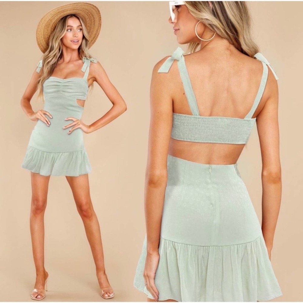 🔥 NWT Self Tie Sleeveless Cut Out Tiered Mini Women’s Cute Dress
